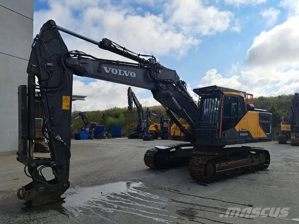 Volvo EC 250 ENL حفارات زحافة
