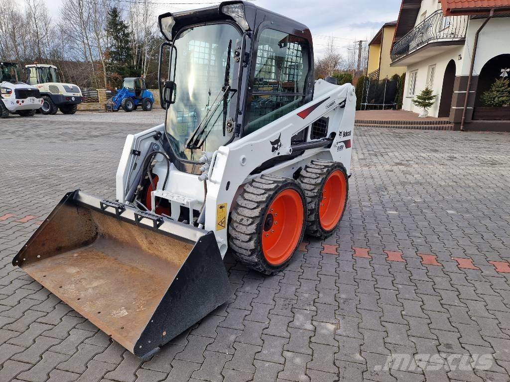 Bobcat S 450 لوادر انزلاقية التوجيه