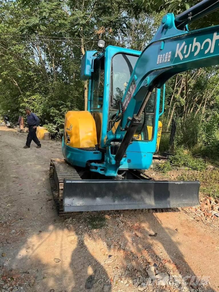 Kubota U35 حفارات صغيرة أقل من 7 طن (حفارات صغيرة)