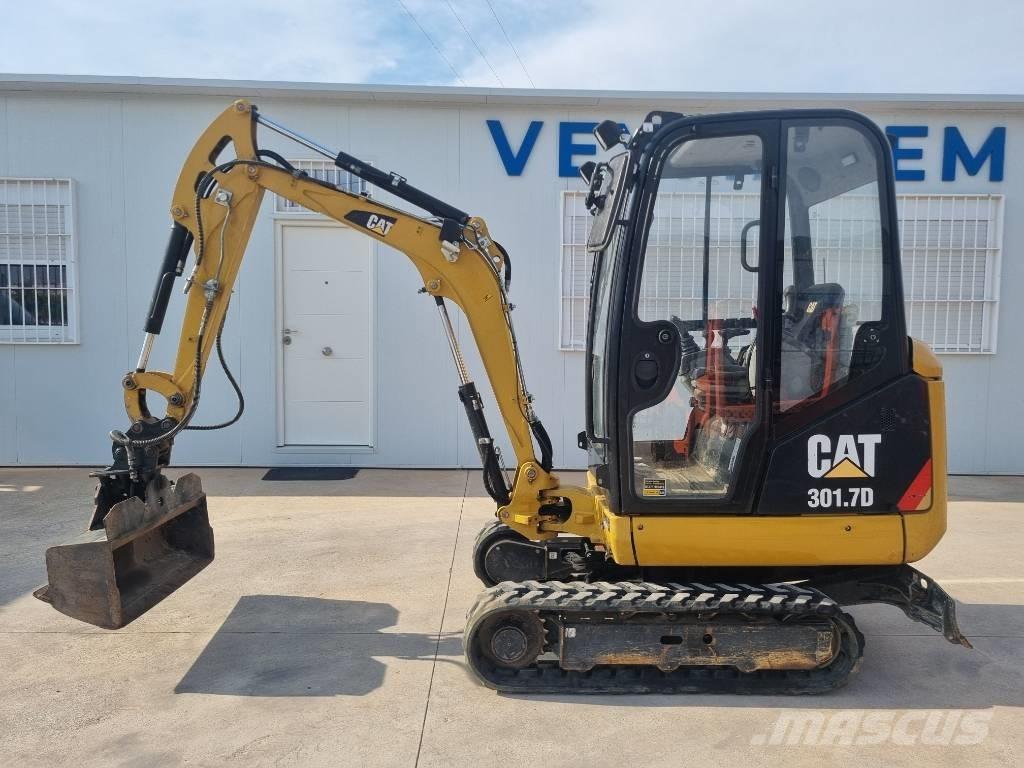CAT 301.7 D حفارات صغيرة أقل من 7 طن (حفارات صغيرة)