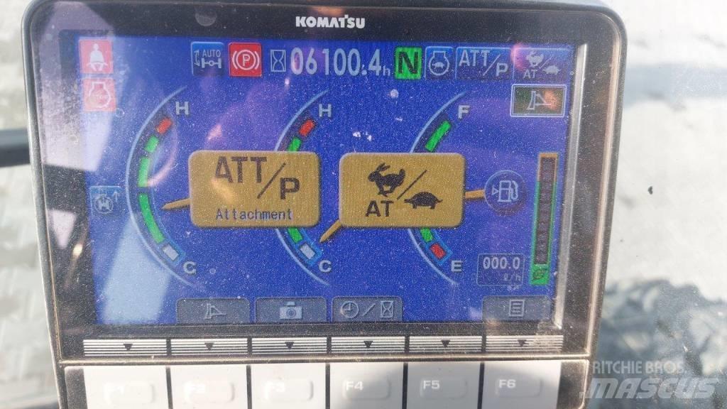 Komatsu PW 148-10 حفارات بعجل