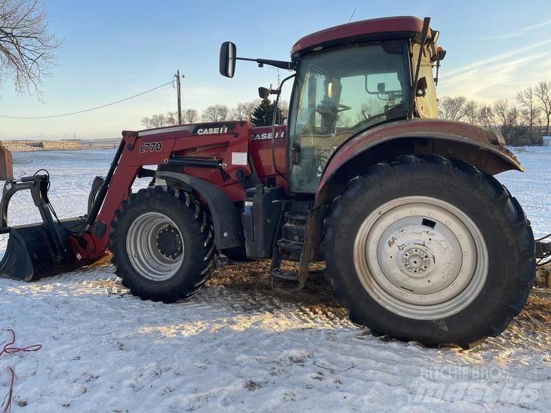 Case IH 170 Puma الجرارات