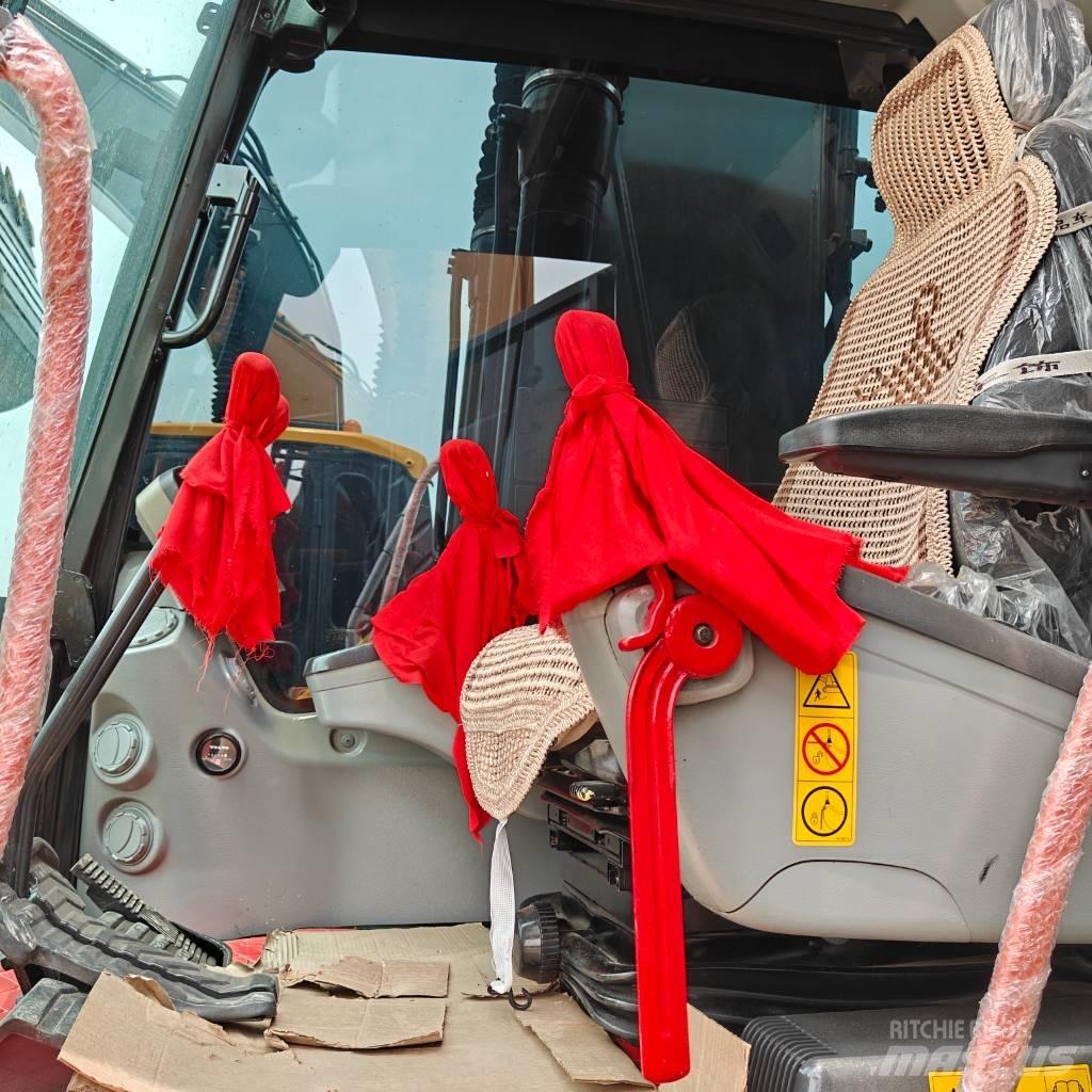 Volvo 220D حفارات زحافة