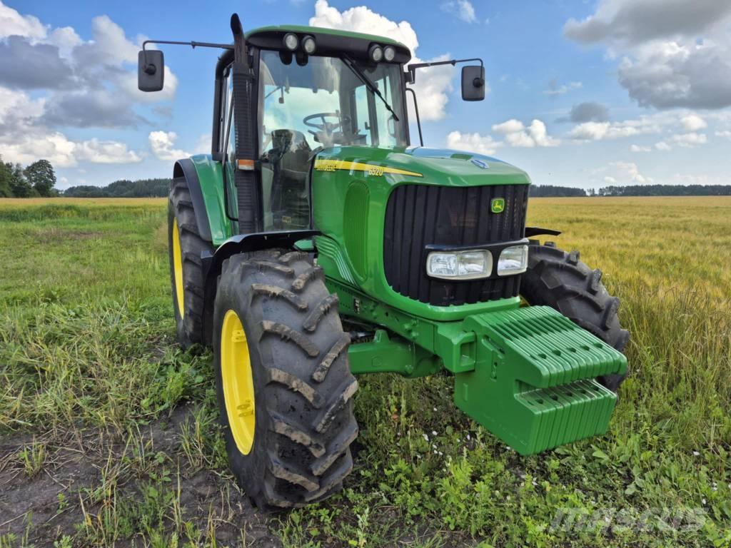 John Deere 6520 الجرارات