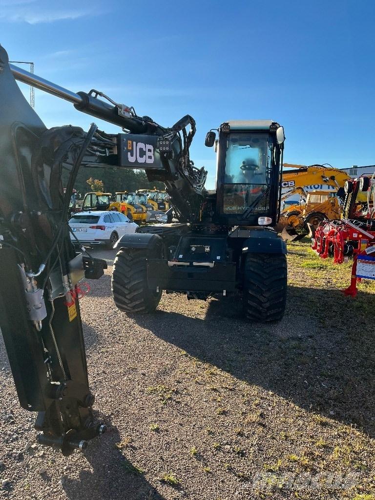 JCB Hydradig 110W حفارات بعجل