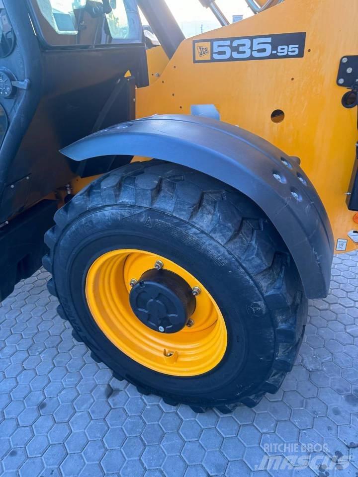 JCB 535-95 مناولات متداخلة