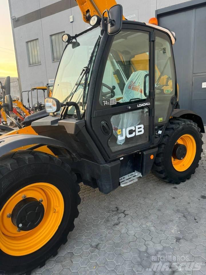 JCB 535-95 مناولات متداخلة
