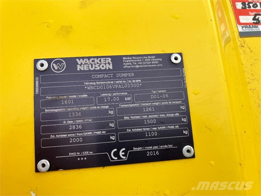 Wacker Neuson 1601 عربات نقل قلابة للمواقع