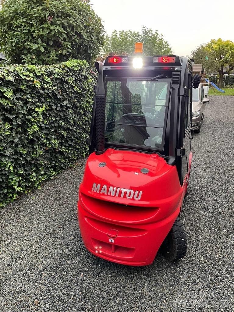 Manitou MI 25 شاحنات الديزل