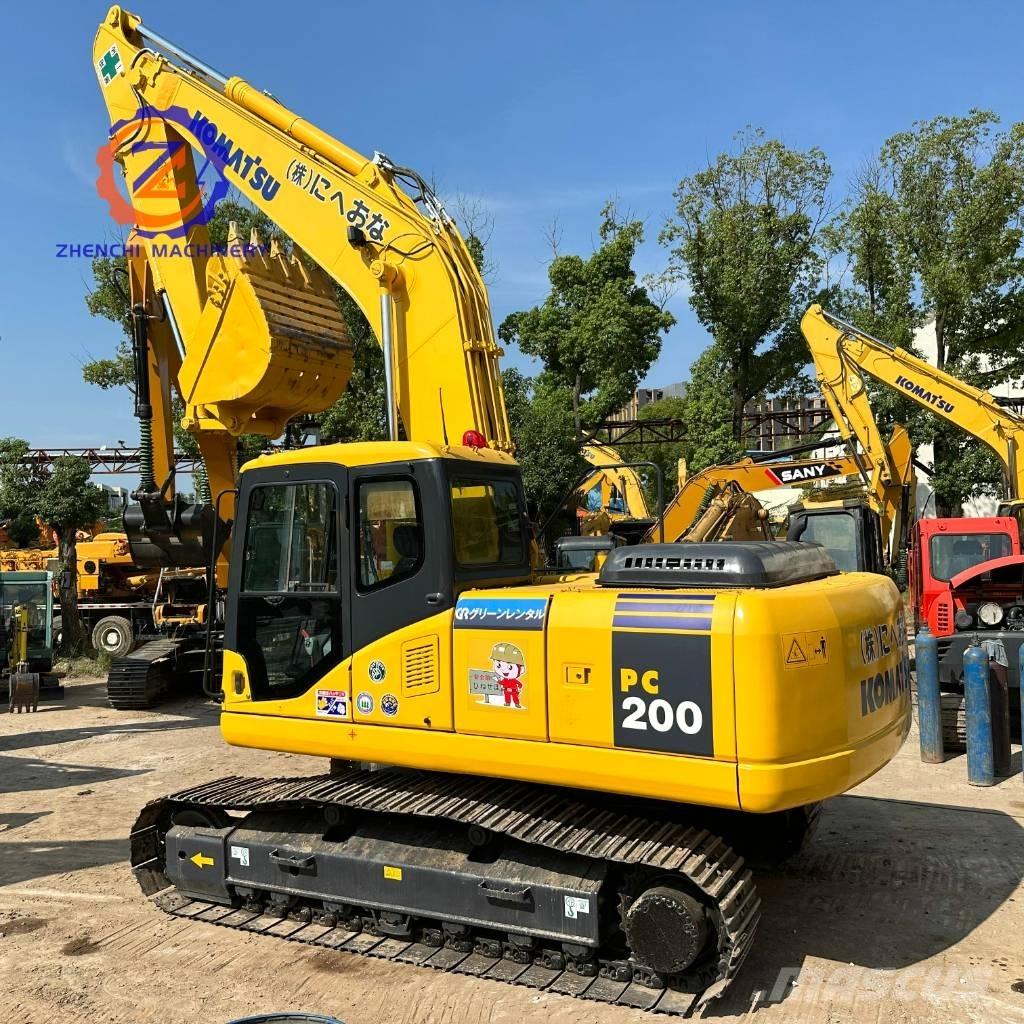Komatsu PC 200-7 حفارات زحافة