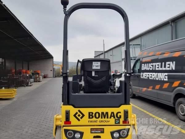 Bomag BW 120 AD-5 مداحل ثنائية الاسطوانة