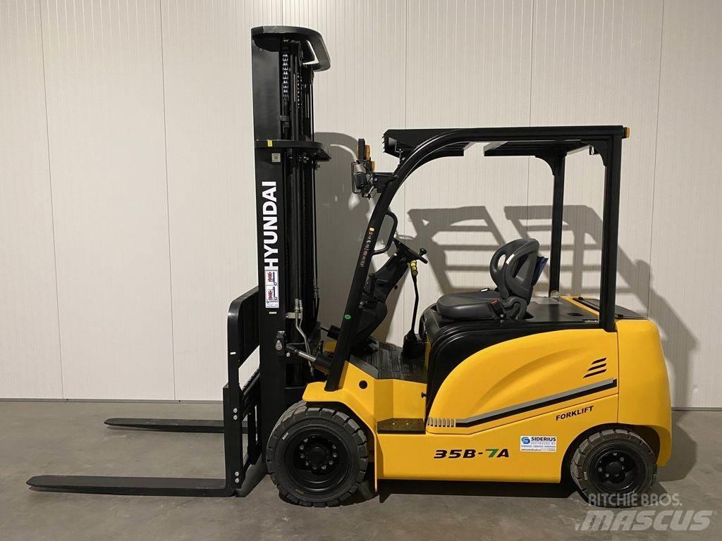 Hyundai 35B-7A شاحنات ذات رافعات شوكية تعمل بالكهرباء
