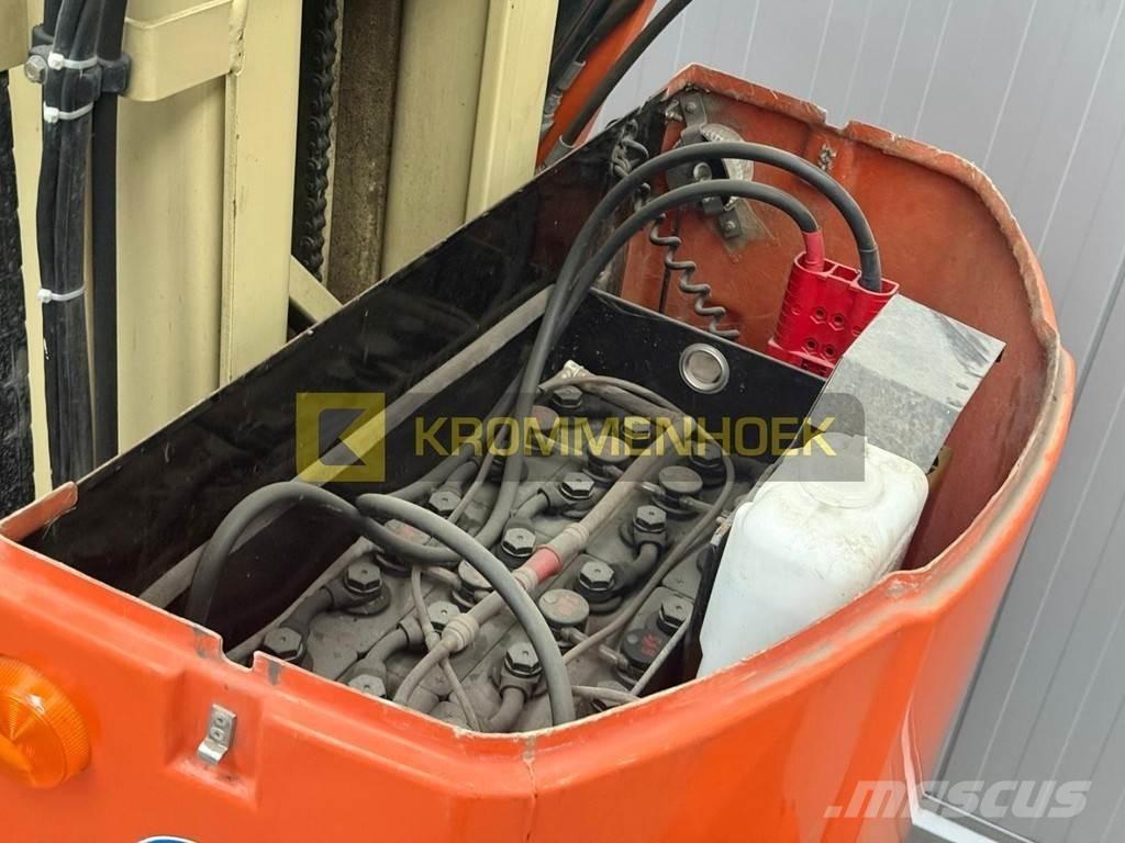 JLG Toucan 800A رافعات ومنصات أخرى