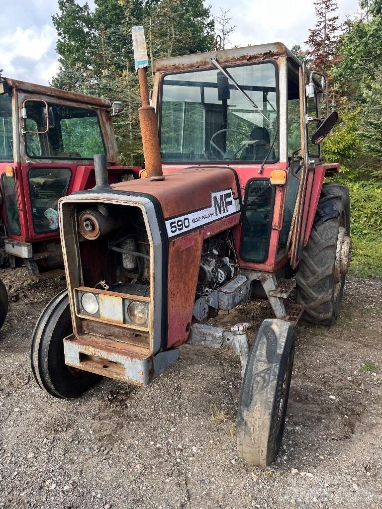 Massey Ferguson 590 الجرارات