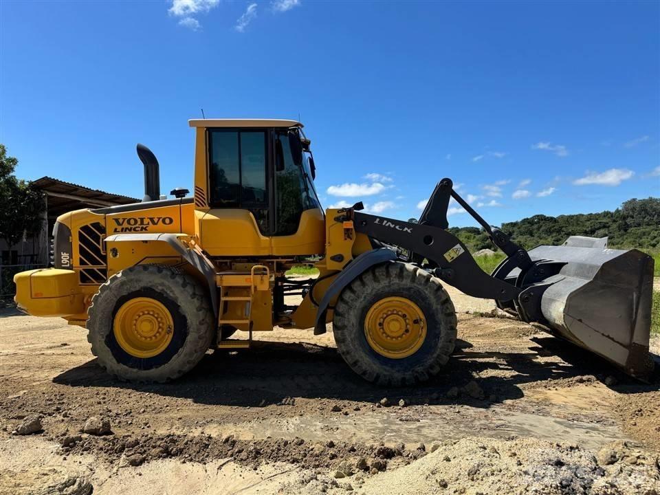 Volvo L 90 F لوادر بعجل