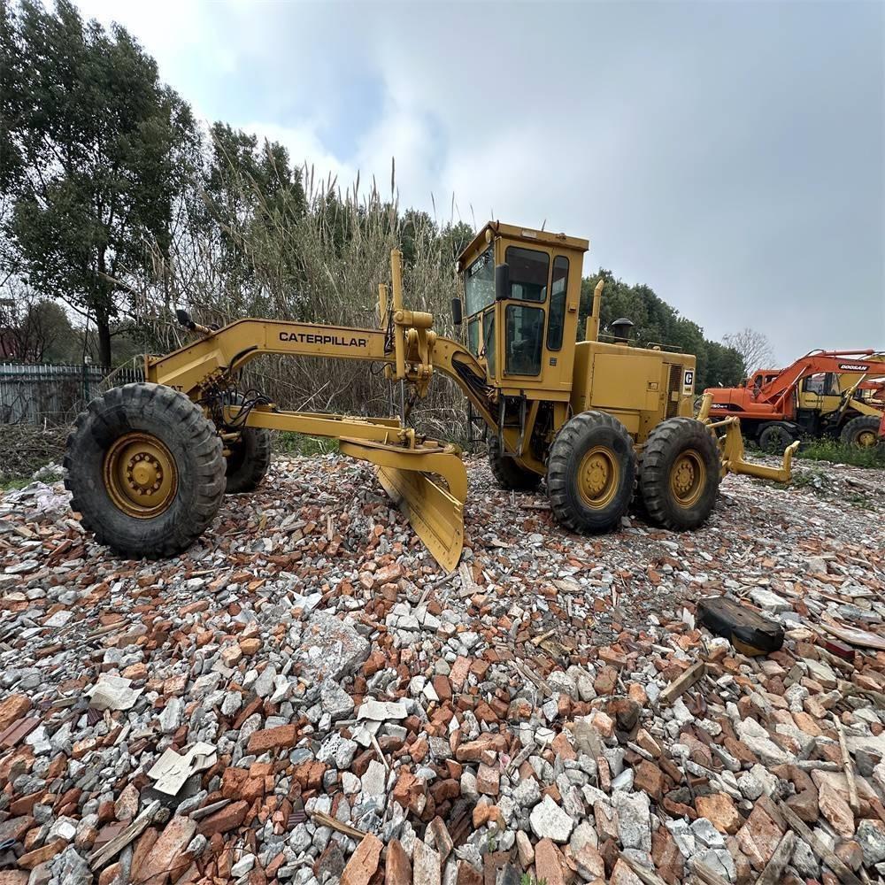 CAT 140 G معدات تمهيد الطرق