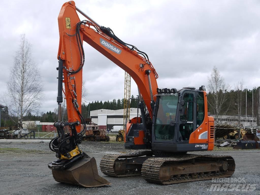 Doosan DX 140 LCR-5 حفارات زحافة