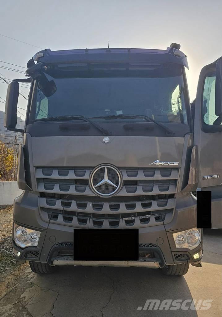Mercedes-Benz 3951 عربات نقل قلابة للمواقع