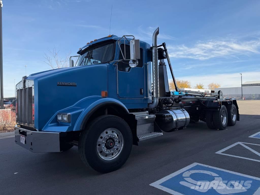 Kenworth T 800 شاحنات قابلة للفك