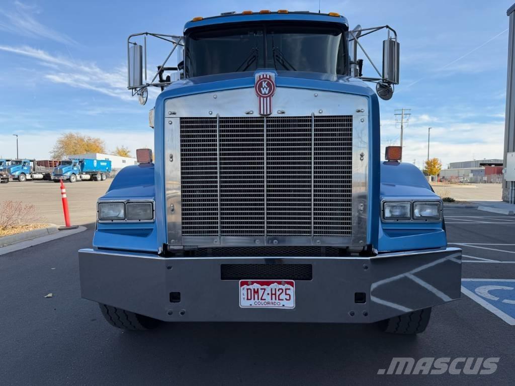 Kenworth T 800 شاحنات قابلة للفك