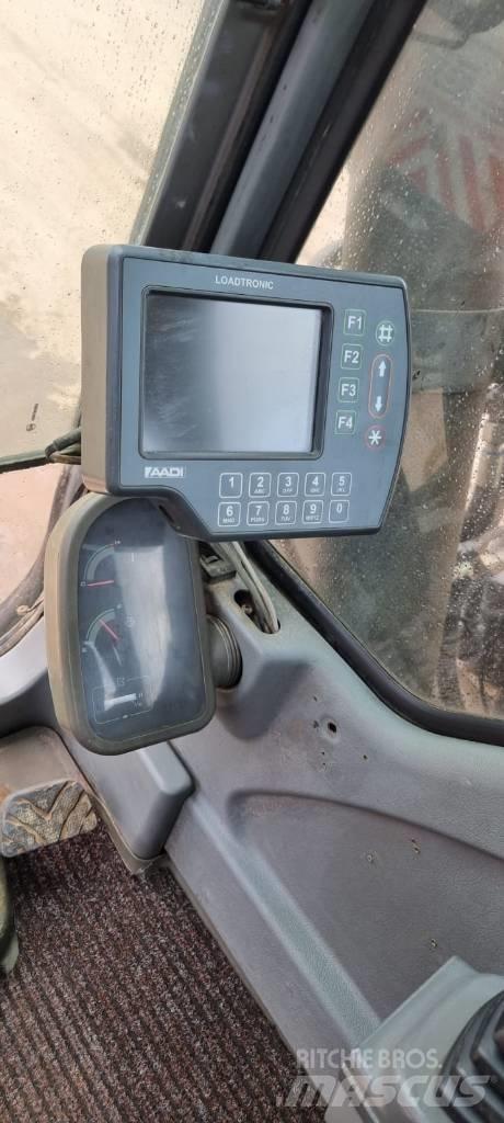 Volvo EC 210 B حفارات زحافة