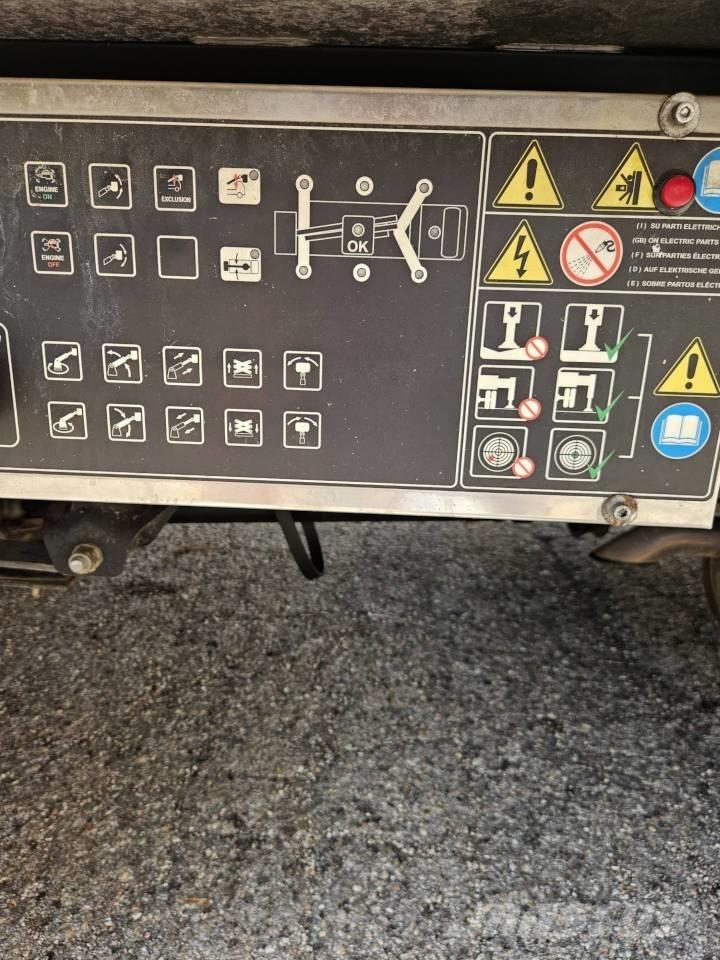 Isoli PNT 205 NH المنصات الهوائية المثبتة على شاحنة