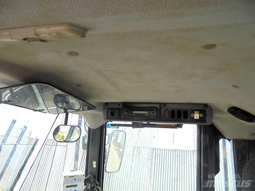 Komatsu WA 270-7 لوادر بعجل