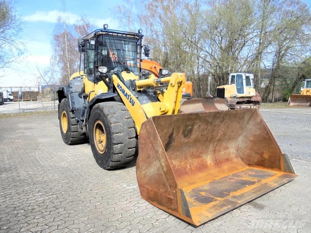 Komatsu WA 270-7 لوادر بعجل