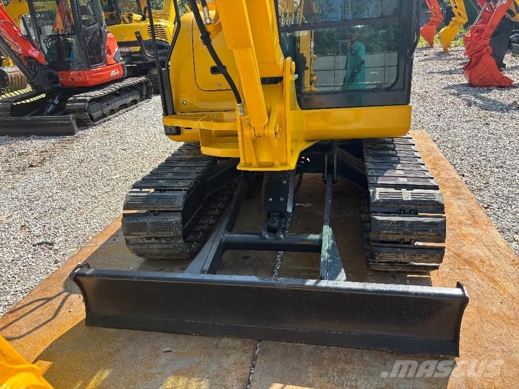 Komatsu PC 56-7 حفارات صغيرة أقل من 7 طن (حفارات صغيرة)