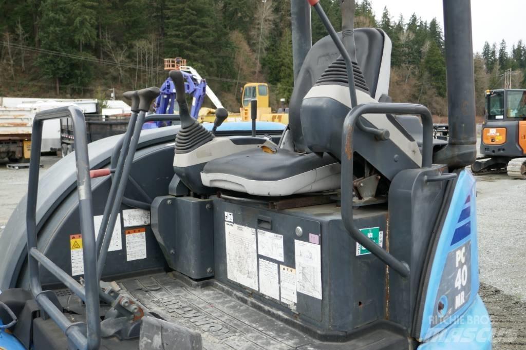 Komatsu PC 40 MR-3 حفارات صغيرة أقل من 7 طن (حفارات صغيرة)