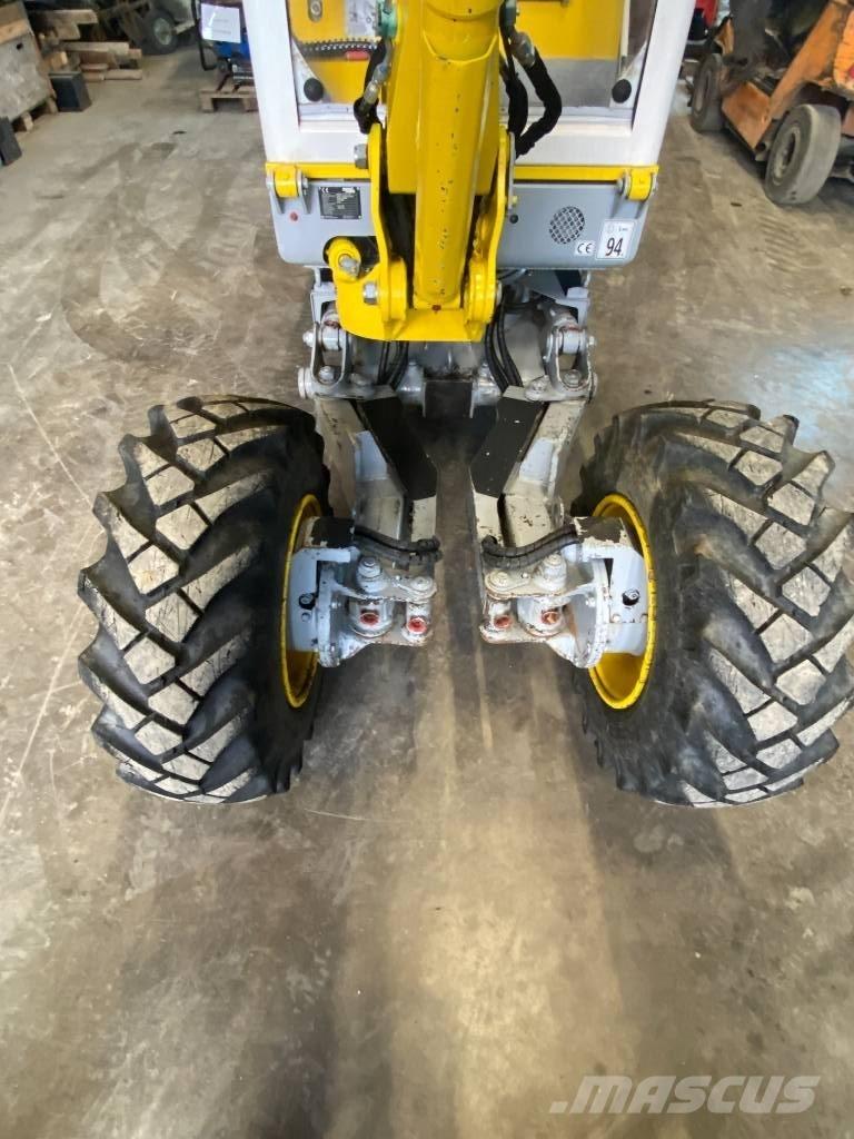 Menzi Muck A20 حفارات يجاروف أمامي