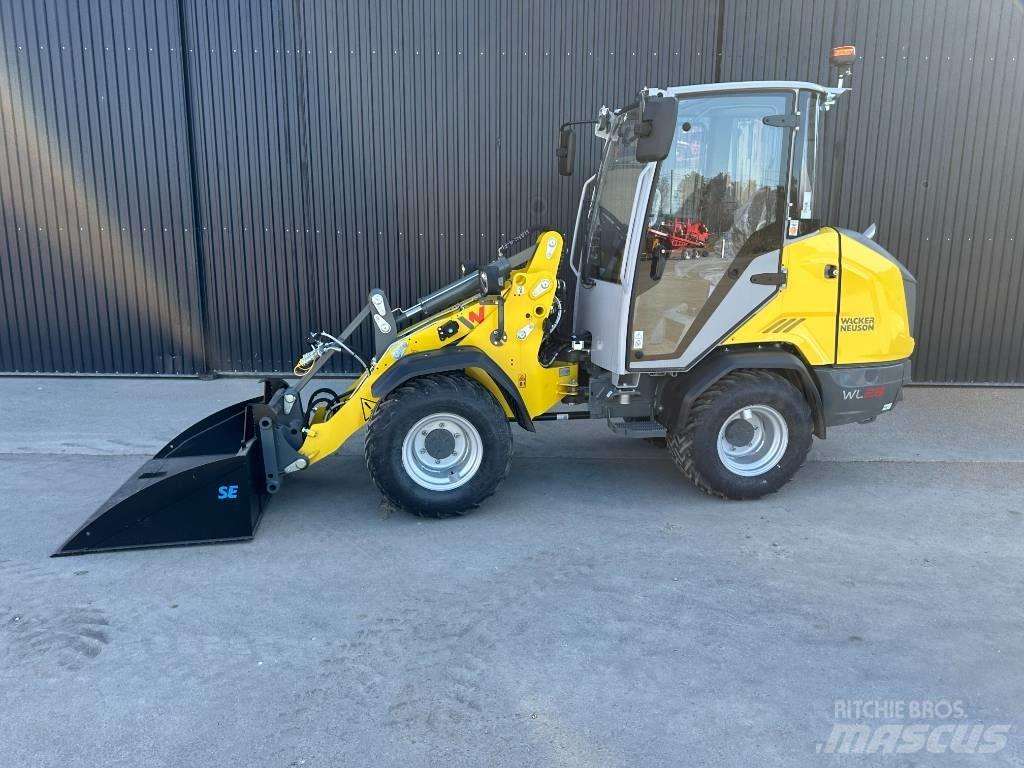 Wacker Neuson WL 28 لوادر بعجل