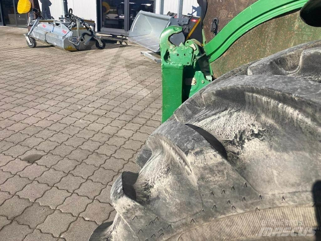 John Deere 6190R الجرارات