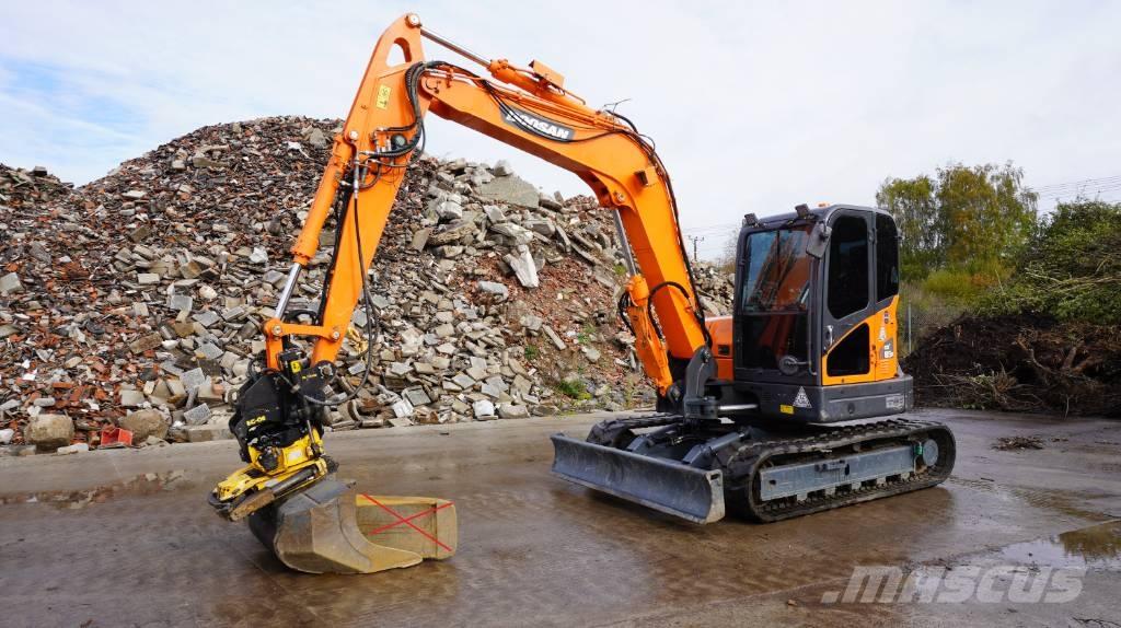 Doosan DX 85 R-3 حفارات وسط 7 طن - 12 طن