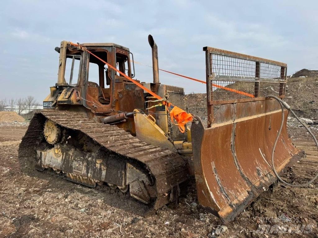 CAT D 5 H LGP بلدوزرات مجنزرة