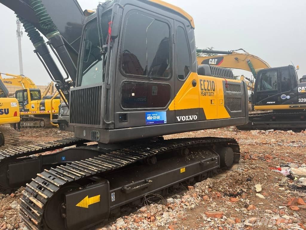 Volvo EC 210 B LC حفارات زحافة