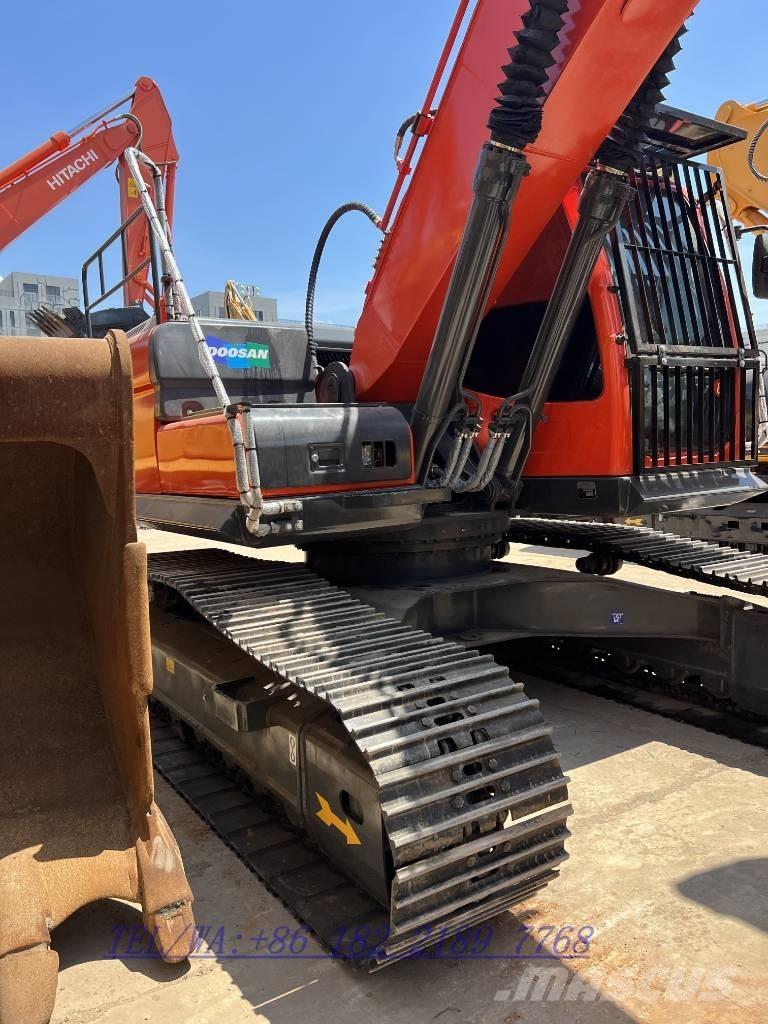 Doosan DX225 حفارات زحافة