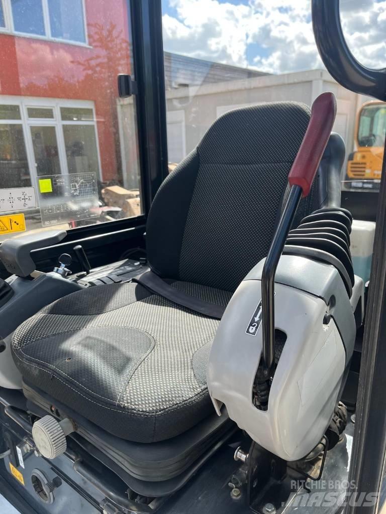 Hitachi ZX 19 حفارات صغيرة أقل من 7 طن (حفارات صغيرة)