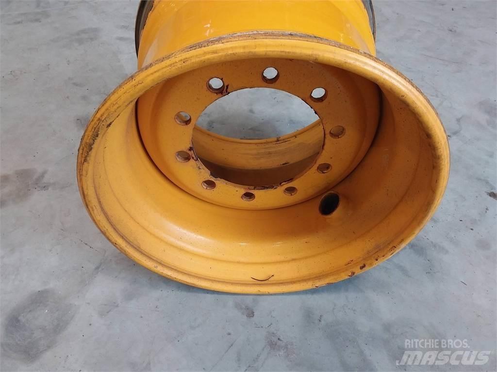 Rottne H11 20x24,5 الإطارات والعجلات والحافات
