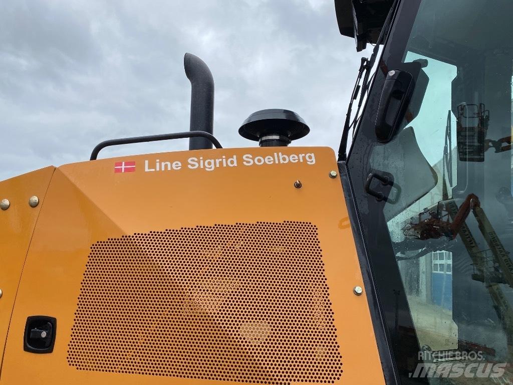 CASE 1650 M LGP بلدوزرات مجنزرة