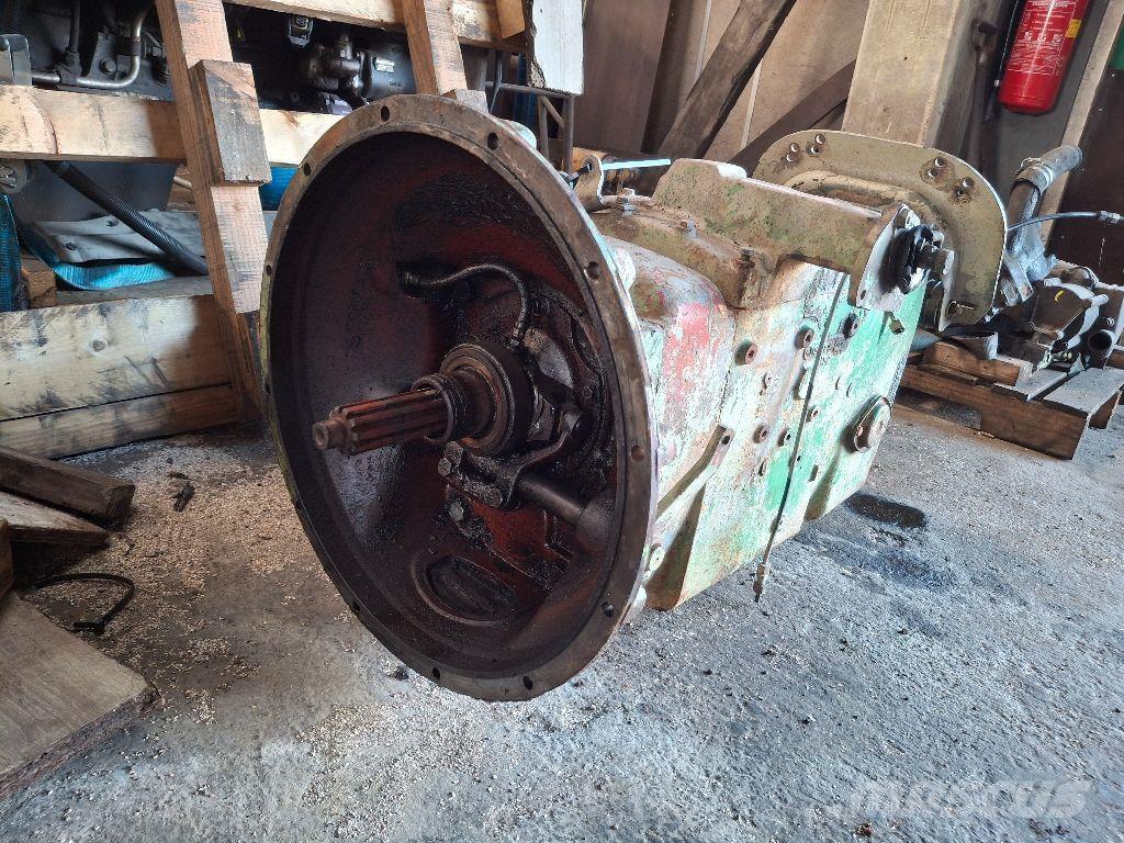 Volvo SR62 علب تروس
