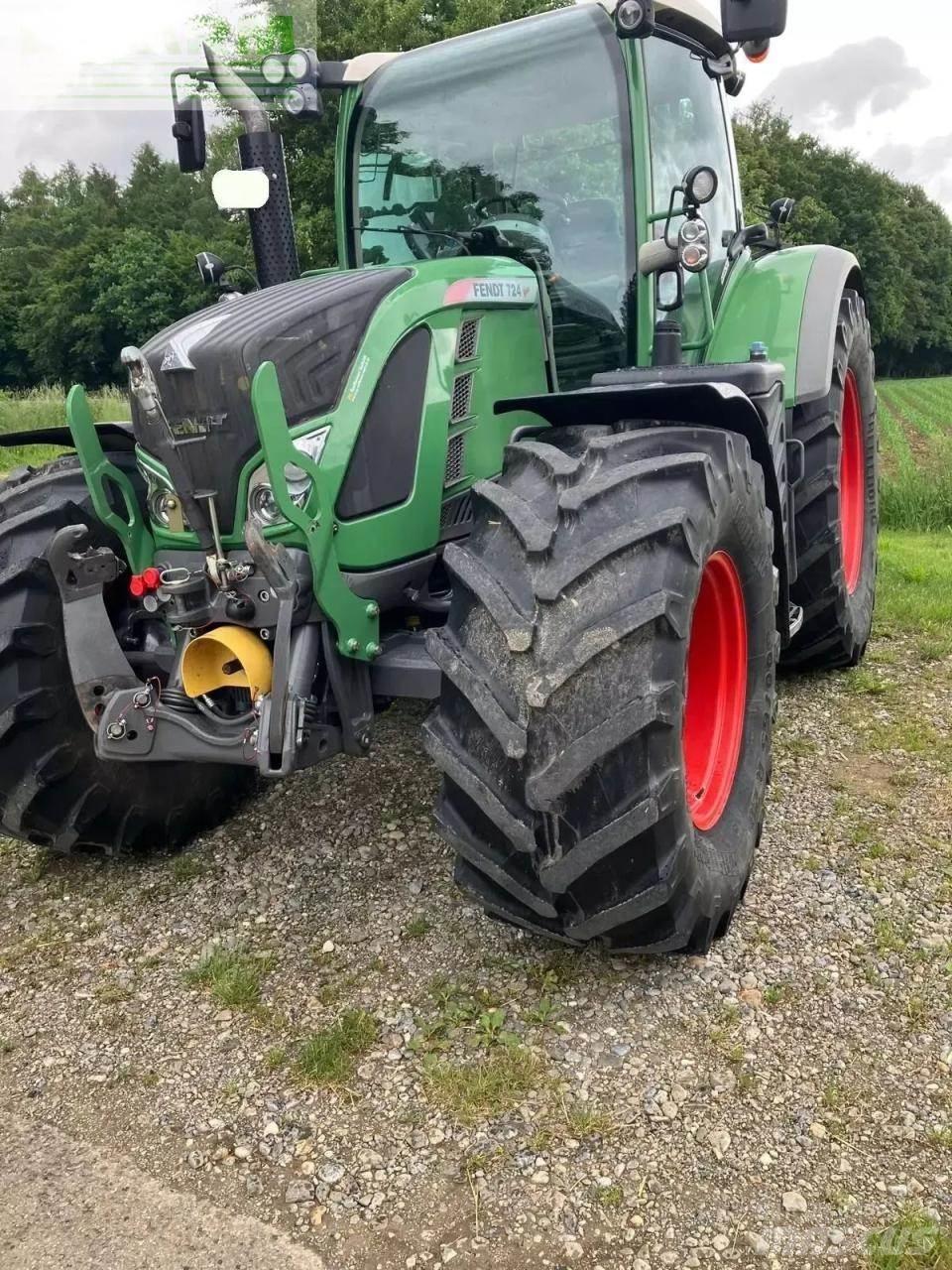 Fendt 724 vario الجرارات
