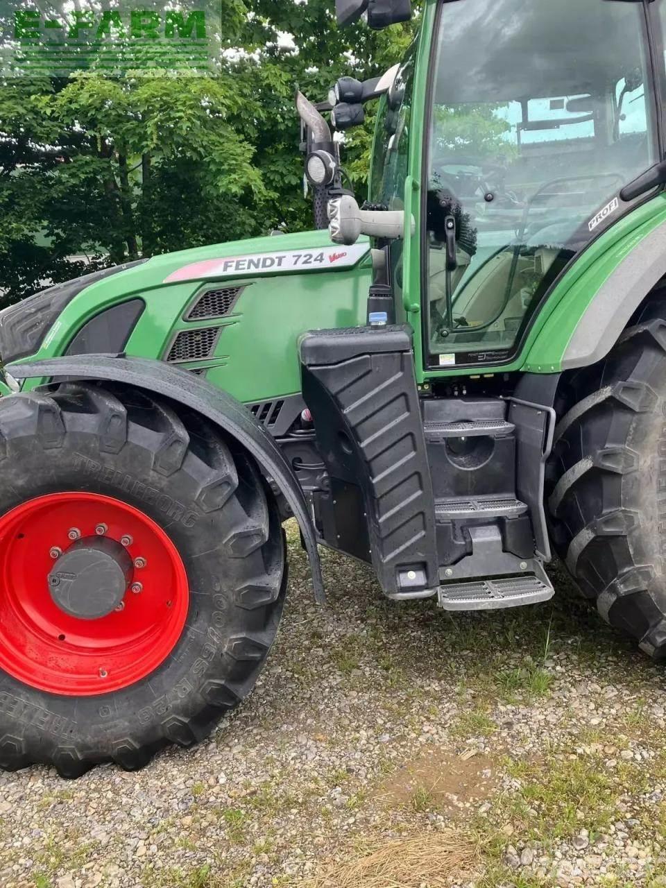 Fendt 724 vario الجرارات
