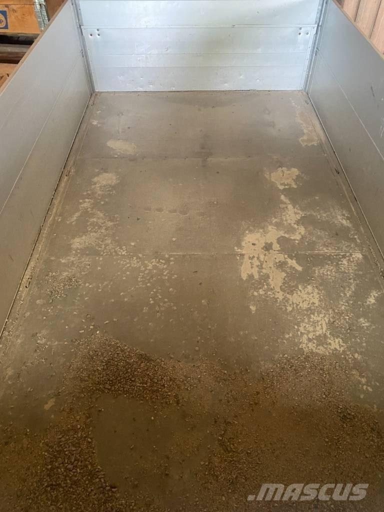  Allsläpet Ka 320 مقطوروات مسطحة/مفصلية الجوانب