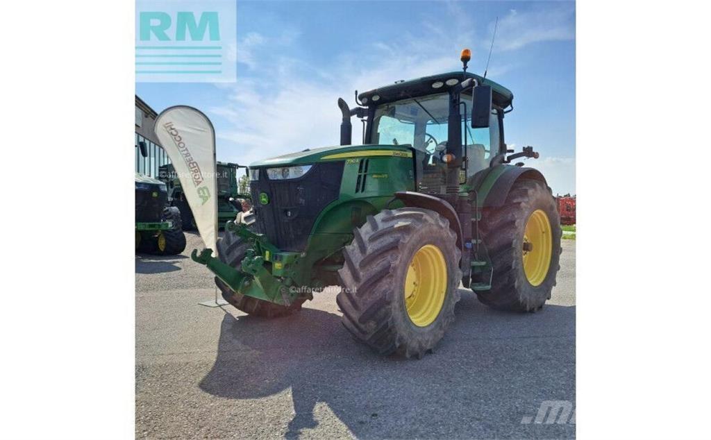 John Deere 7310 الجرارات