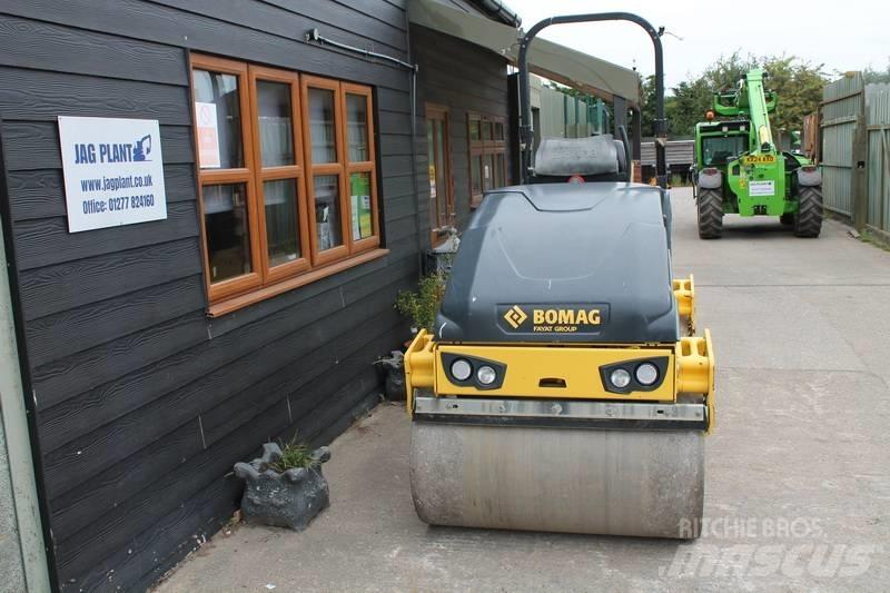 Bomag BW 120 AD-5 مداحل ثنائية الاسطوانة