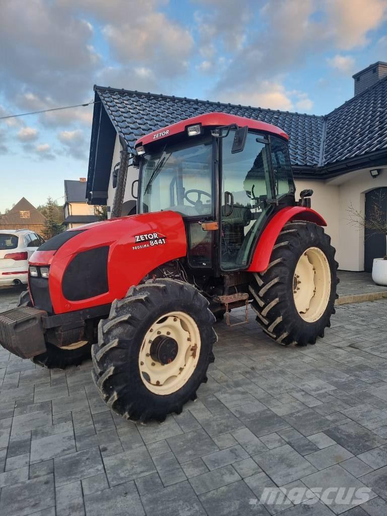 Zetor 8441 الجرارات