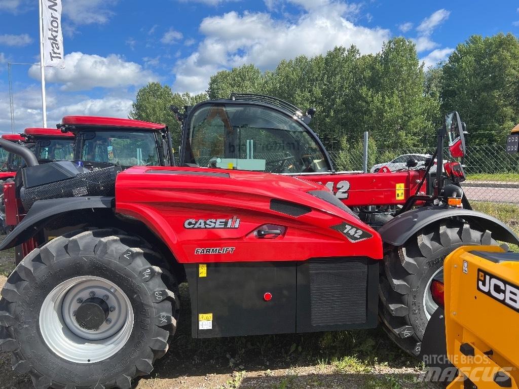 Case IH Farmlift 742 مناولات متداخلة