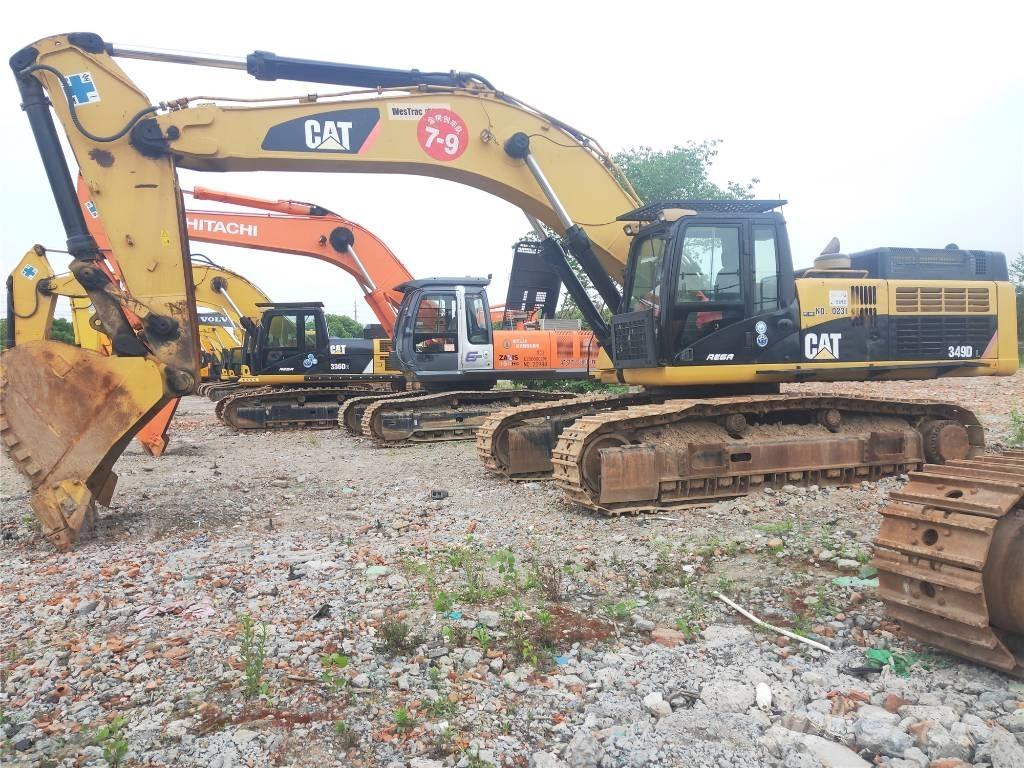 CAT 349DL حفارات زحافة