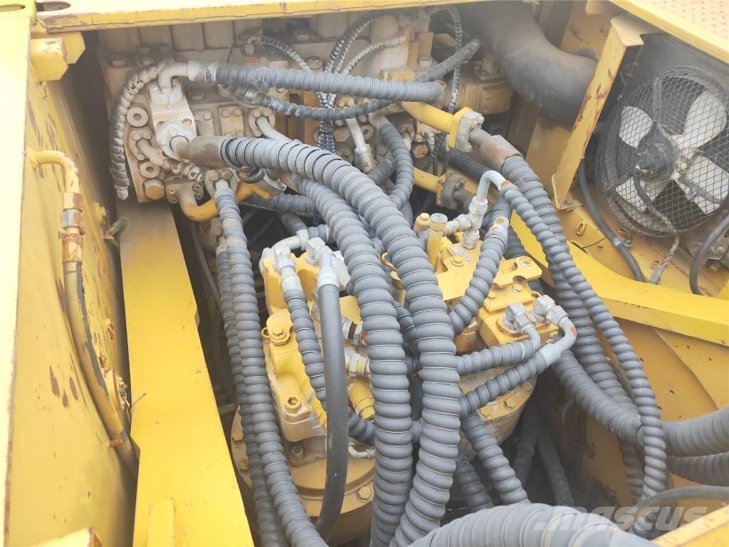 CAT 349DL حفارات زحافة